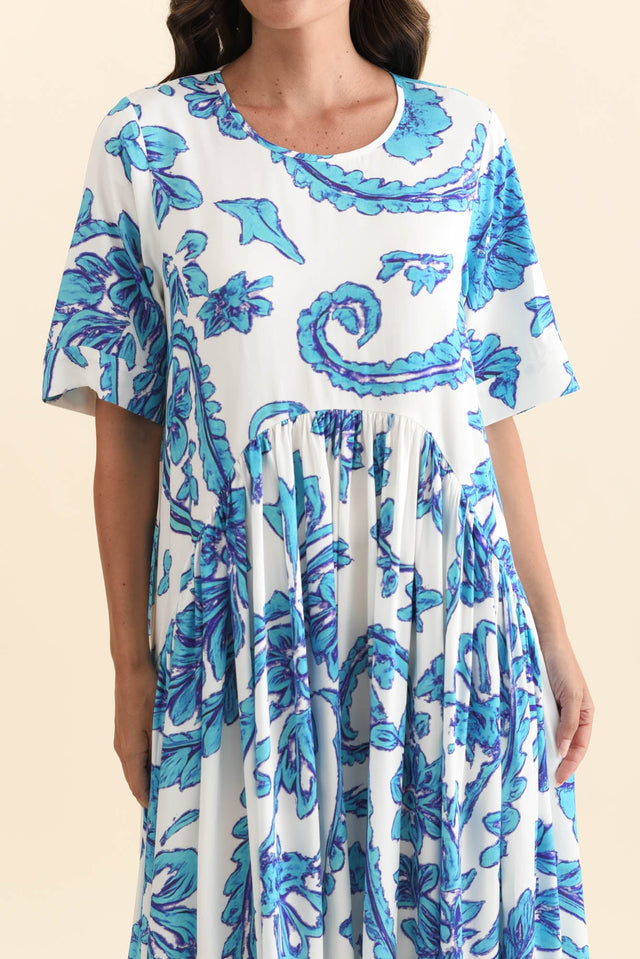 alt text|model:MJ image 7