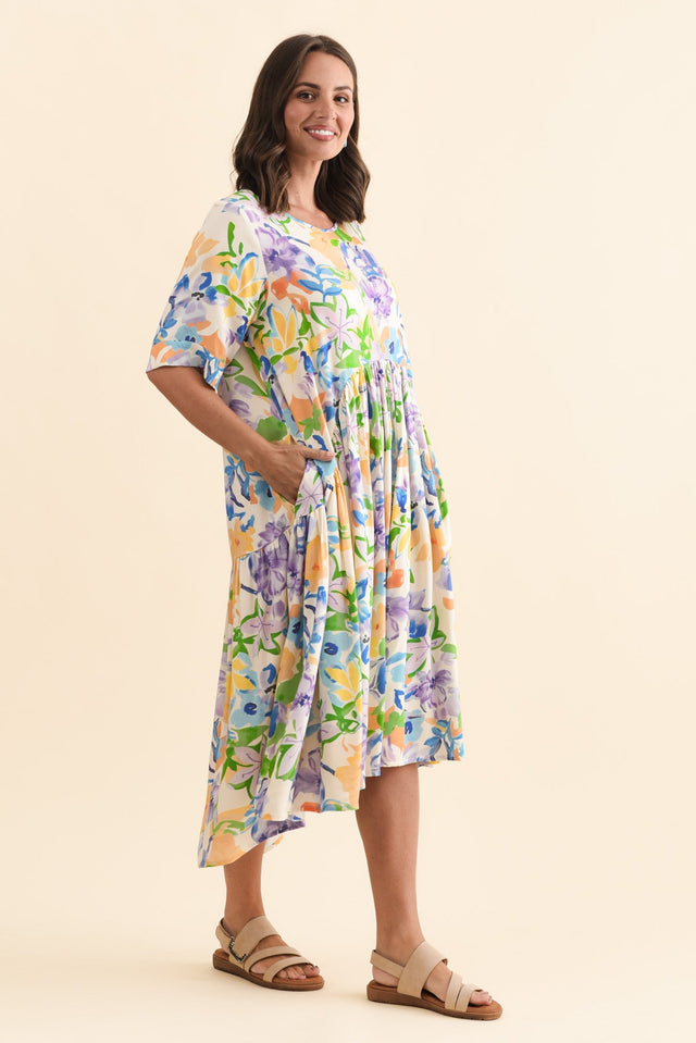 alt text|model:MJ image 3