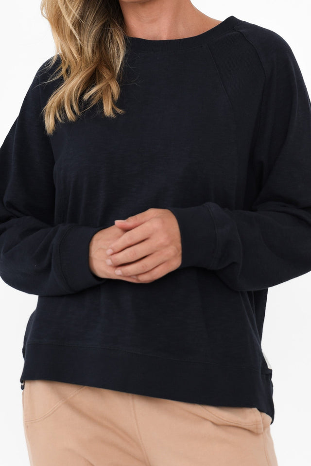 alt text|model:Valeria image 6