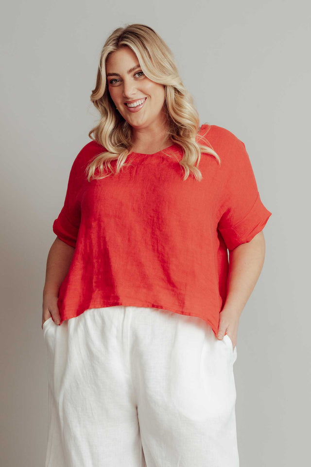 alt text|model:Caitlin image 8