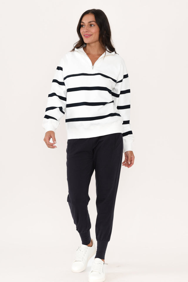 alt text|model:Brontie image 3