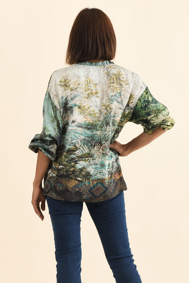Laria Green Tropical Button Top,Brunette model,alt text|model:Cara image 6