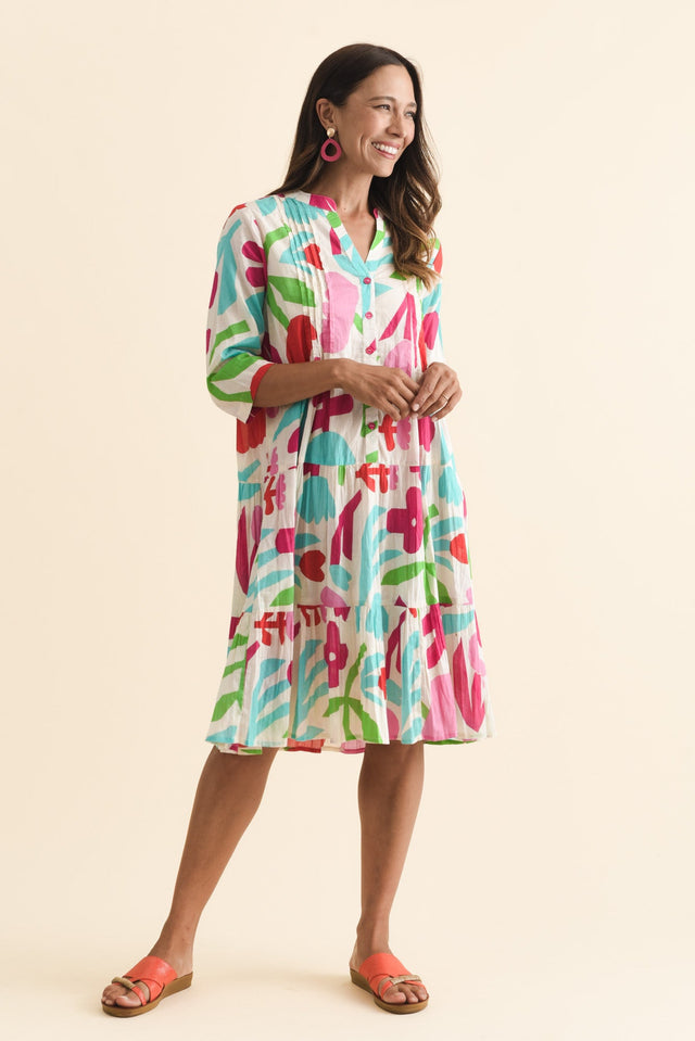 alt text|model:Cara image 7