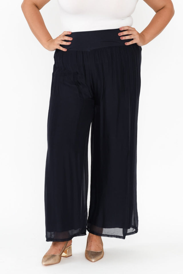 Laurier Navy Silk Wide Leg Pants,Brunette model,plus-size,curve-bottoms,plus-size-Pants,alt text|model:Gabby image 9