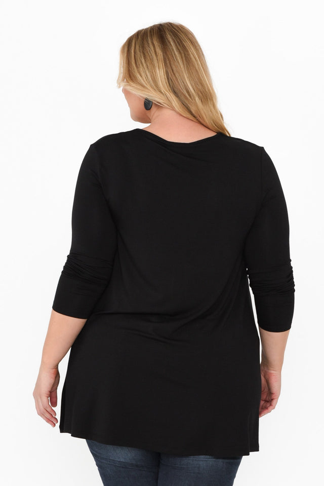 alt text|model:Caitlin image 12