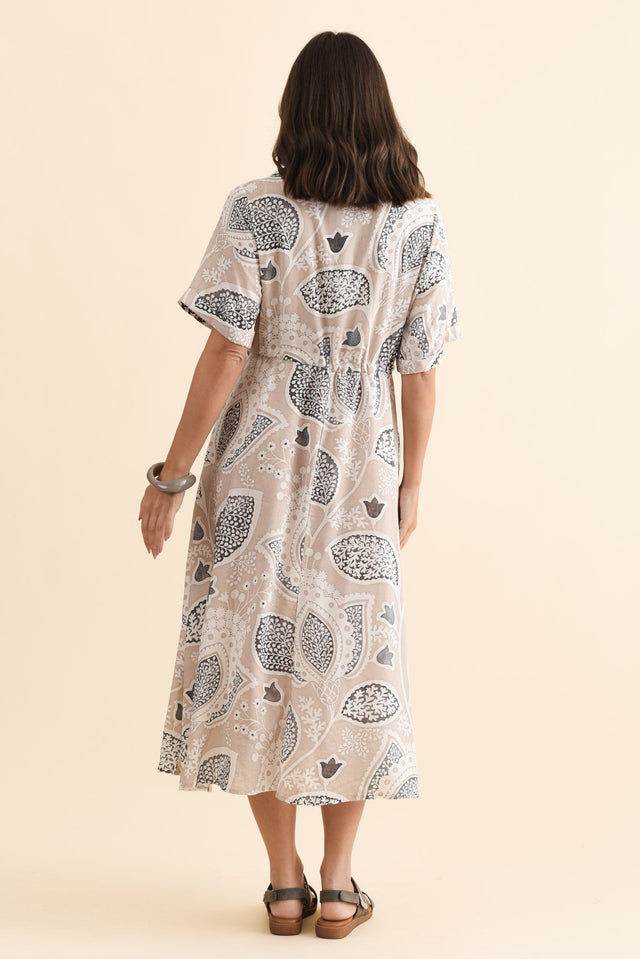 alt text|model:MJ image 5