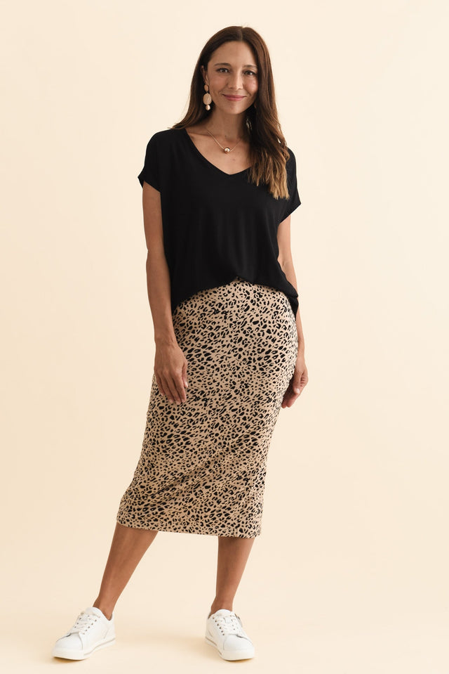Leopard Bamboo Maxi Tube Skirt,Brunette model,alt text|model:Cara image 3