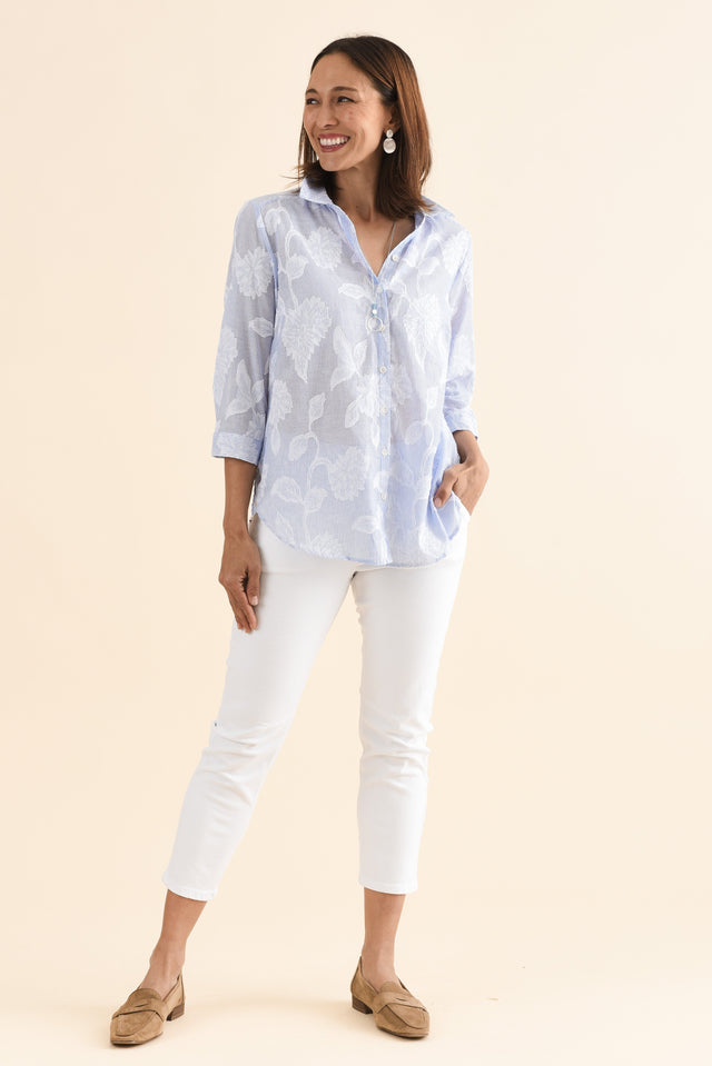 Lilah Blue Garden Cotton 3/4 Sleeved Shirt,Full Body,Brunette model,alt text|model:Cara image 2