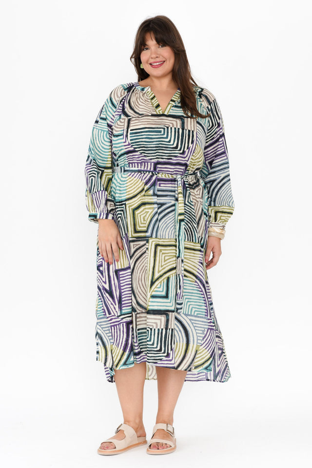 Liliana Green Ripple Cotton Kaftan,Brunette model,alt text|model:Gabby image 13