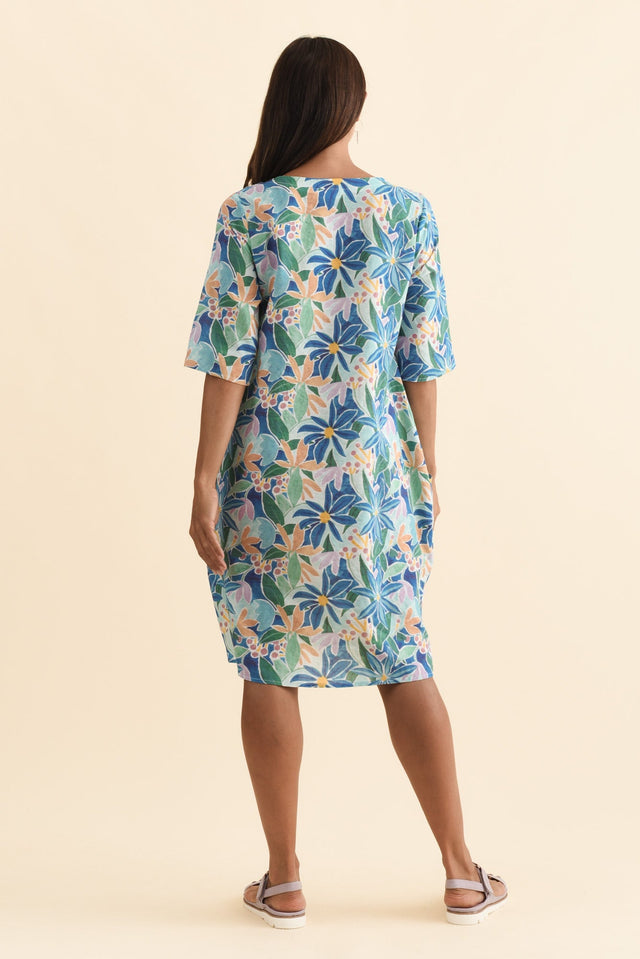 alt text|model:Cara image 6