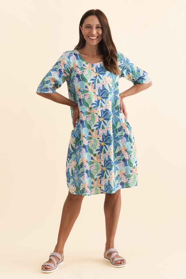 alt text|model:Cara image 8