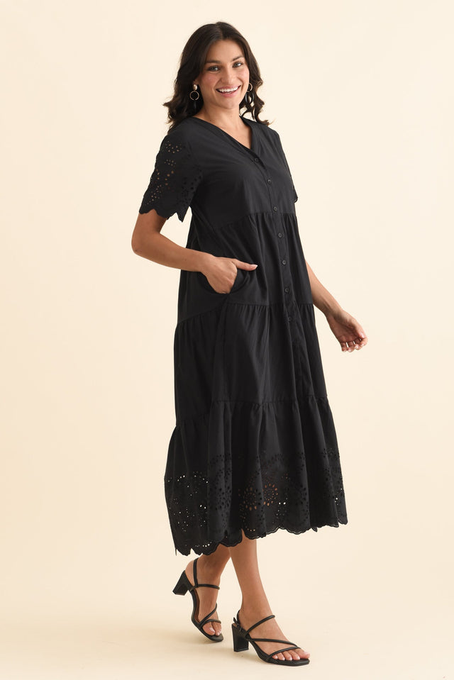 alt text|model:Brontie image 5