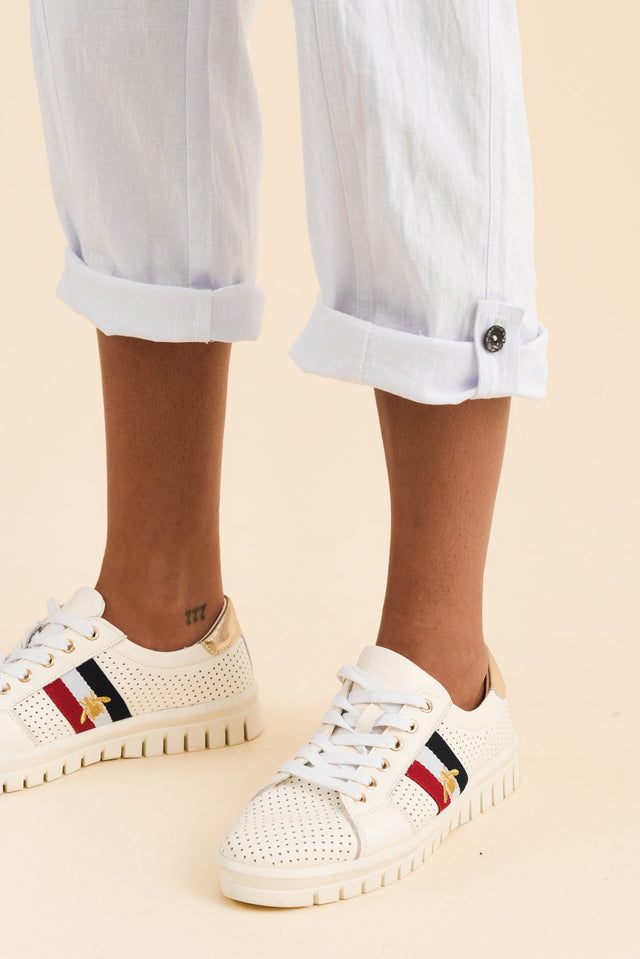 alt text|model:Brontie image 6