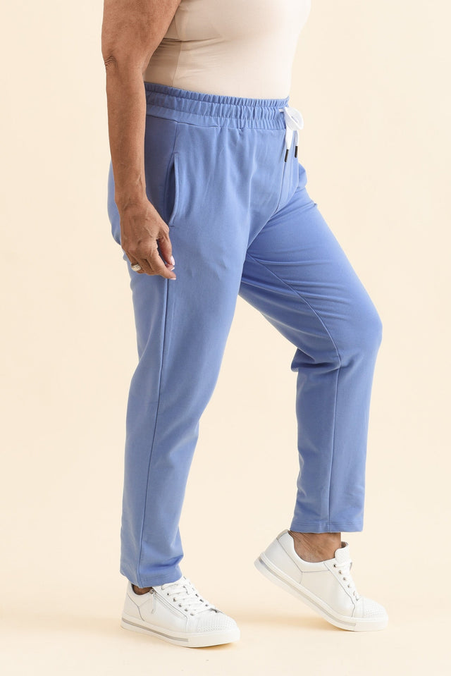Lobby Blue Cotton Relaxed Sweatpants,Side,Brunette model,alt text|model:Pilita image 3