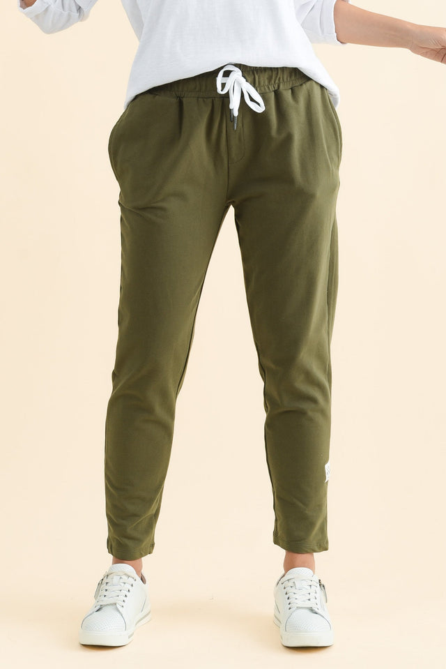 Lobby Khaki Cotton Relaxed Sweatpants,Brunette model,alt text|model:MJ