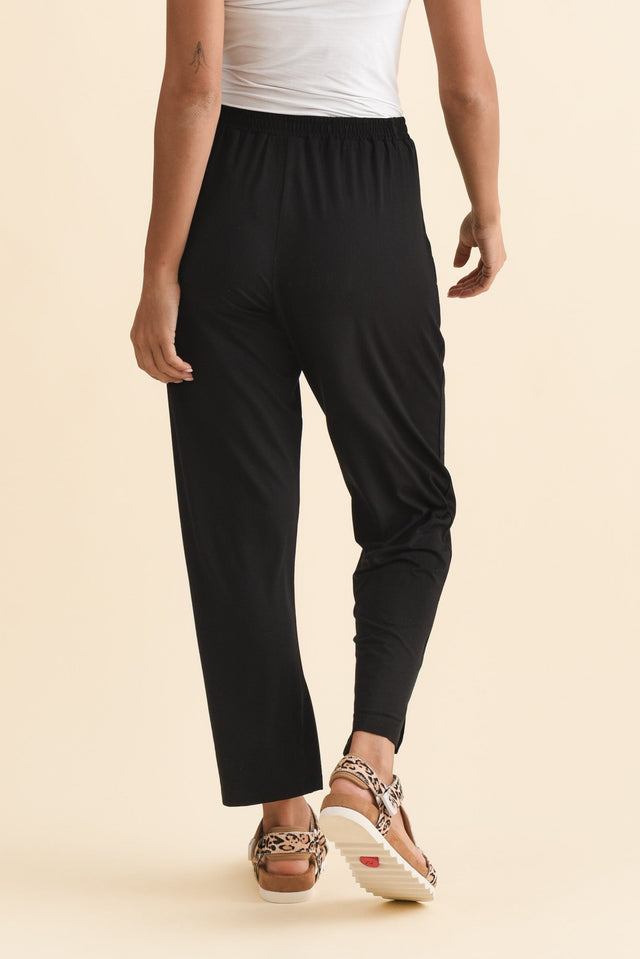 alt text|model:Brontie image 5