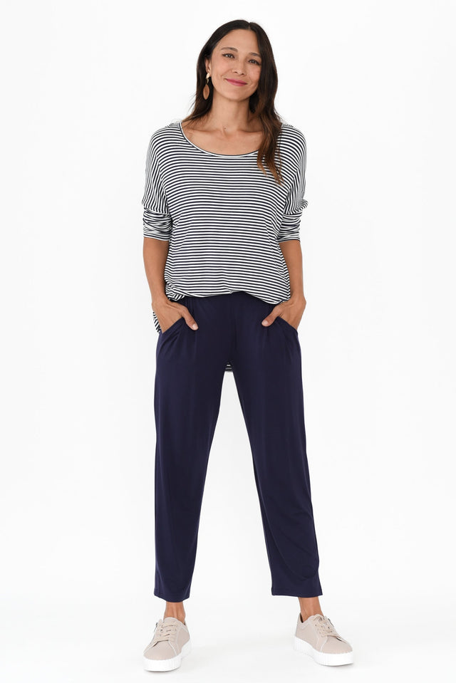 alt text|model:Cara image 8