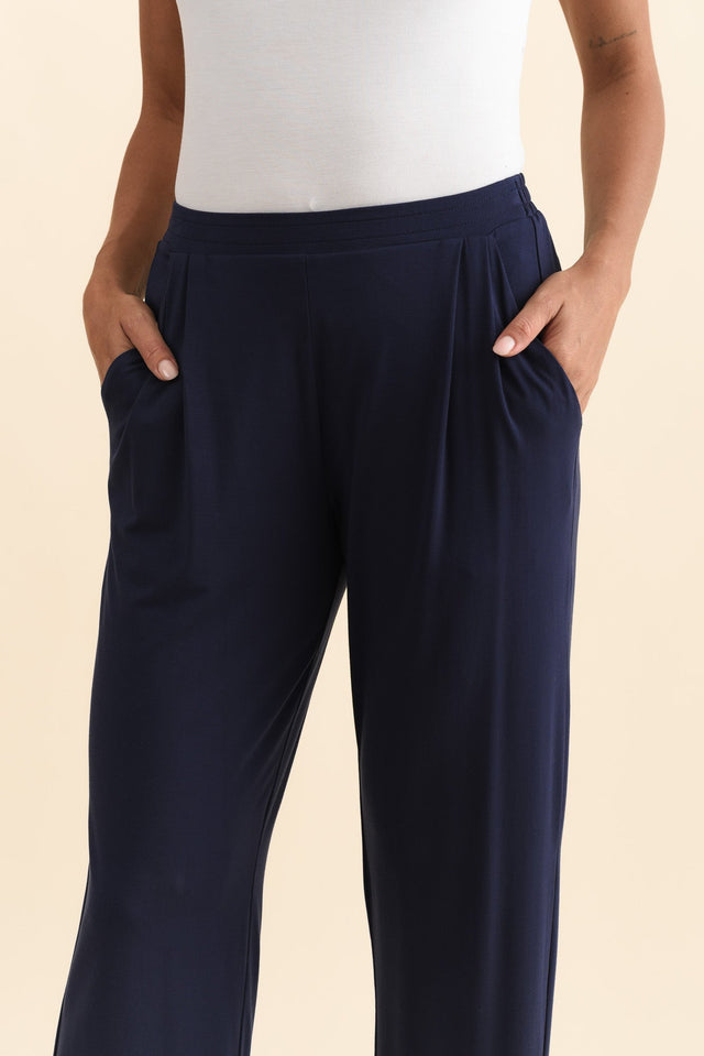 alt text|model:Brontie image 7