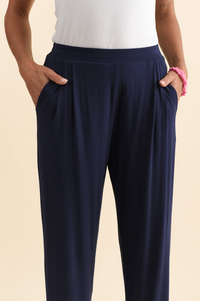 Lopez Navy Pocket Pants,Brunette model,alt text|model:Brontie image 8