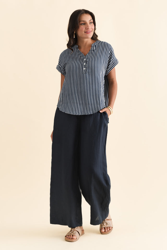 alt text|model:Brontie image 3