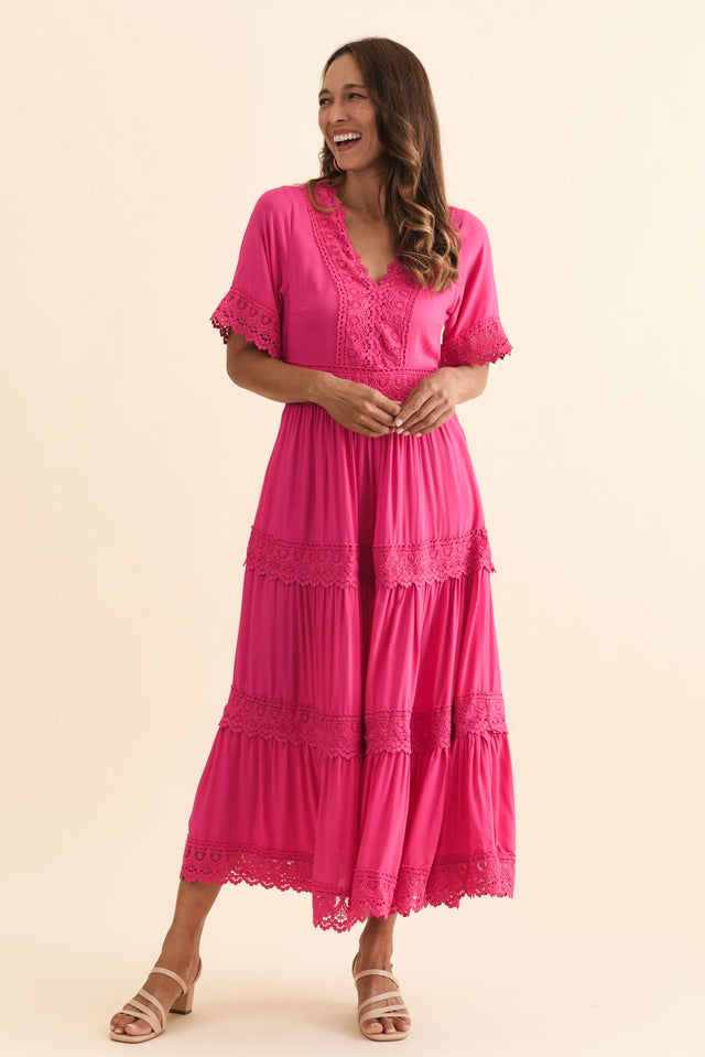 alt text|model:Cara image 3