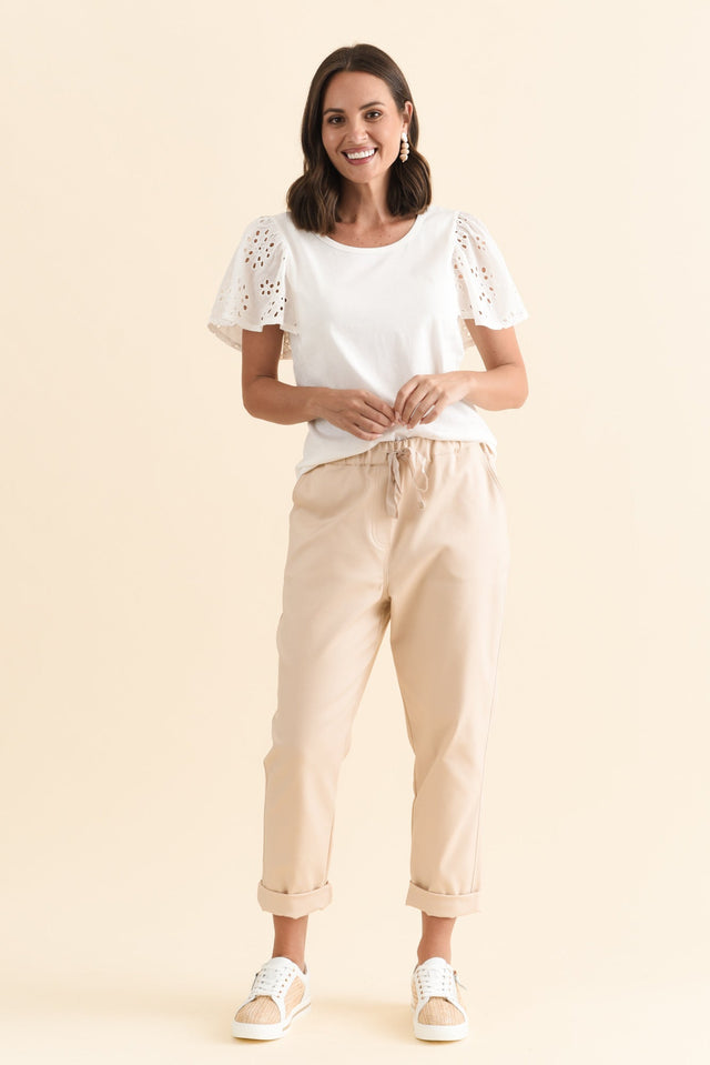 alt text|model:MJ image 7