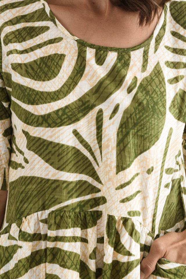 Mackie Olive Abstract Cotton Pocket Dress,Detail,Brunette model,alt text|model:Cara image 5