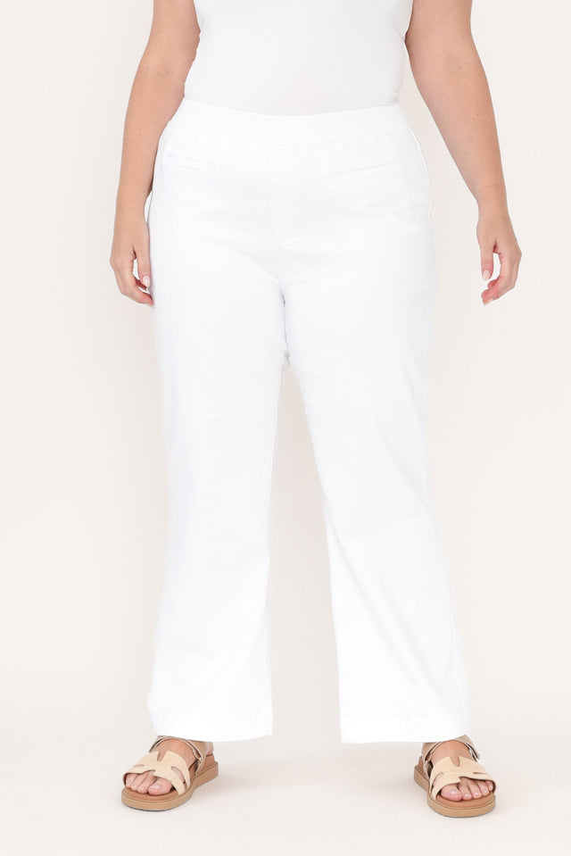 Maddy White Straight Leg Jeans,Blonde model,plus-size,curve-basics,curve-bottoms,plus-size-Pants,plus-size-jeans,plus-size-basic-bottoms,plus-size-winter-clothing,alt text|model:Caitlin image 9