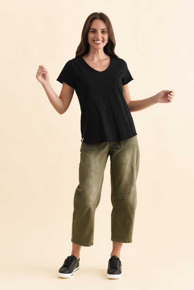 Maggie Black Cotton Vee Tee,Brunette model,alt text|model:MJ image 7