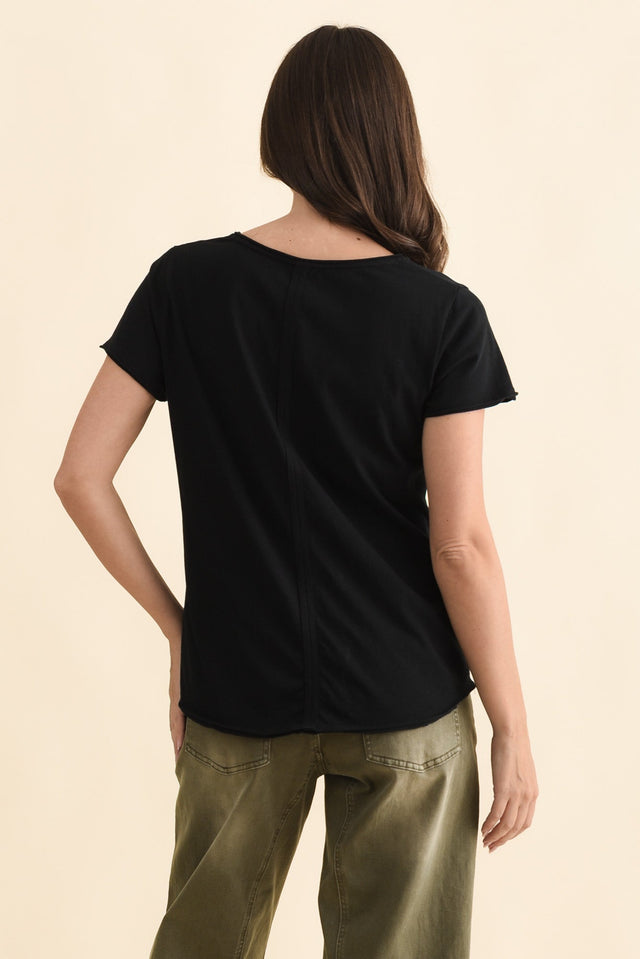 Maggie Black Cotton Vee Tee,Brunette model,alt text|model:MJ image 5