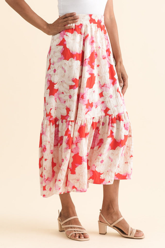 alt text|model:Cara image 4