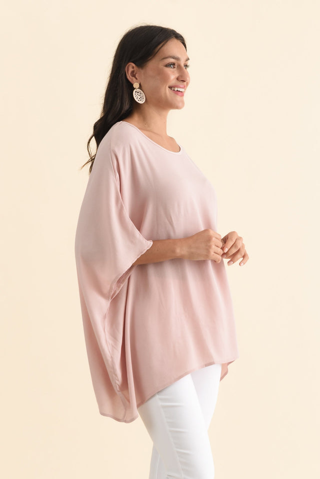 alt text|model:Brontie image 4