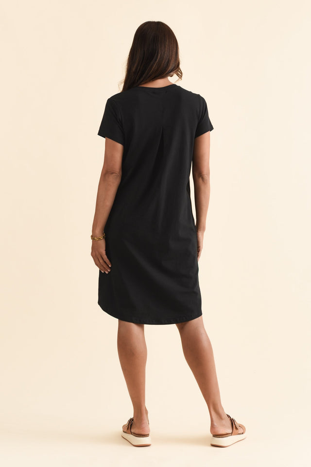 Mandy Black Cotton Tee Dress,Brunette model,alt text|model:Cara image 5