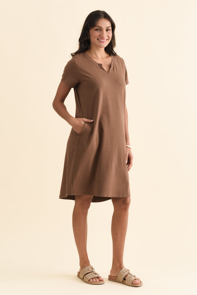 alt text|model:Brontie image 4