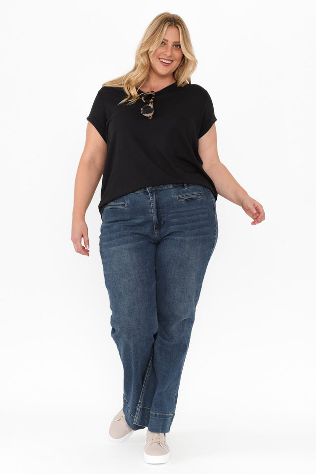 Manly Black Cotton Tee,Blonde model,alt text|model:Caitlin image 9