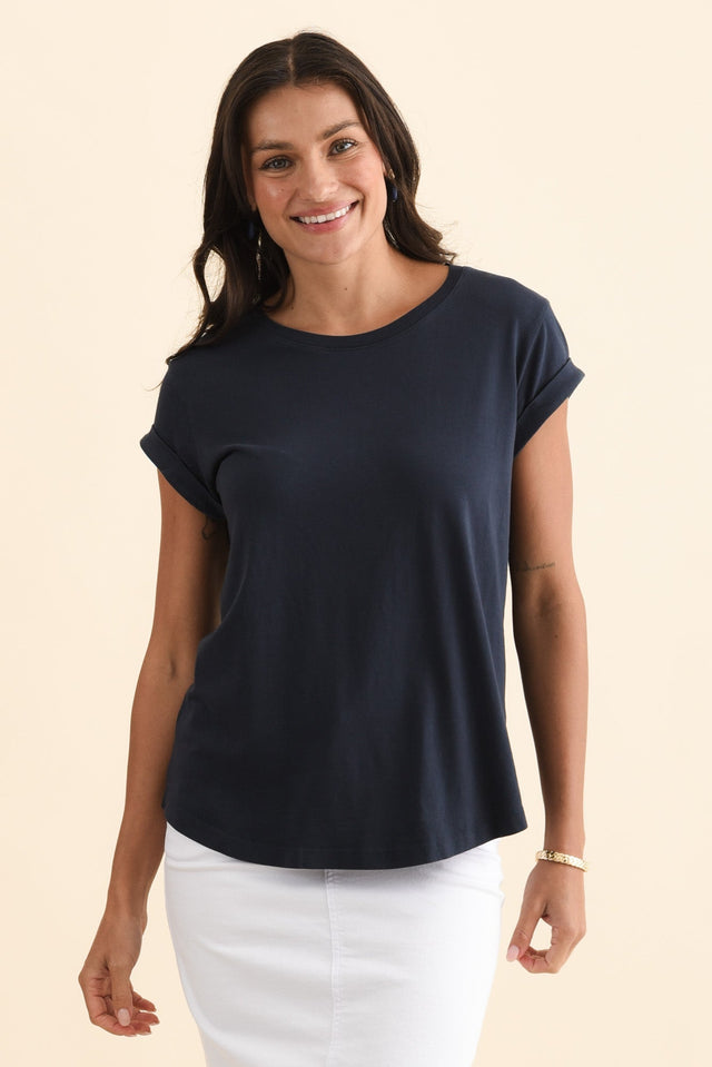 Manly Navy Cotton Tee,Brunette model,alt text|model:Brontie image 1