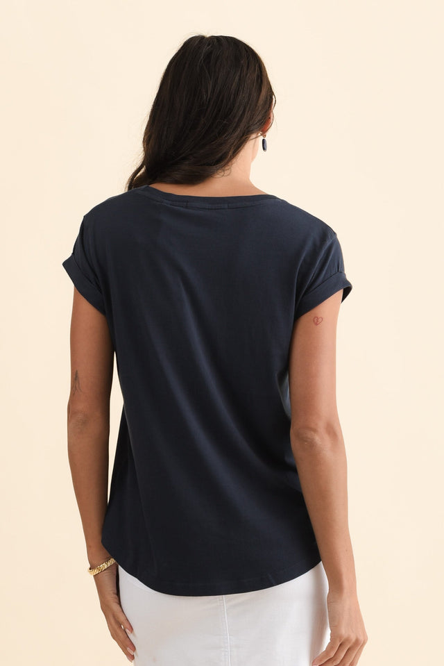 Manly Navy Cotton Tee,Brunette model,alt text|model:Brontie image 5