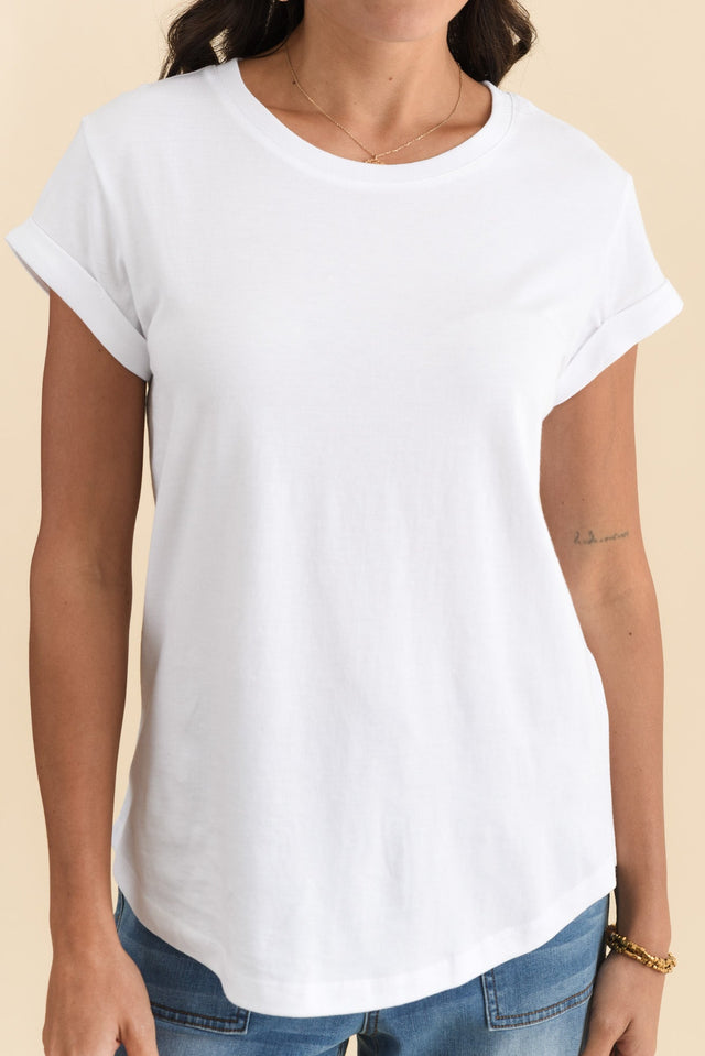 Manly White Cotton Tee,Brunette model,alt text|model:Brontie image 8