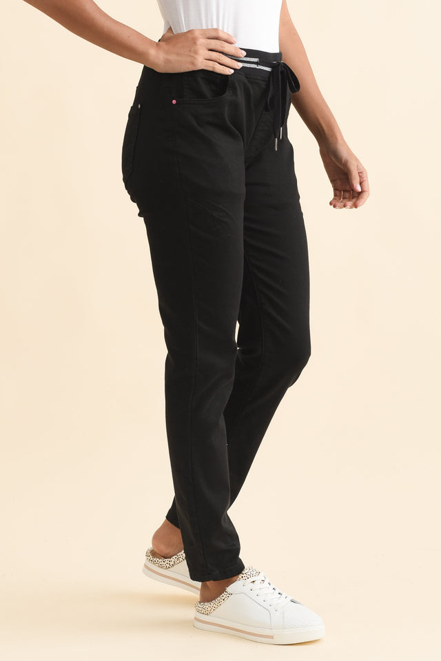 Margo Black Drawstring Pants,Brunette model,alt text|model:Brontie image 4