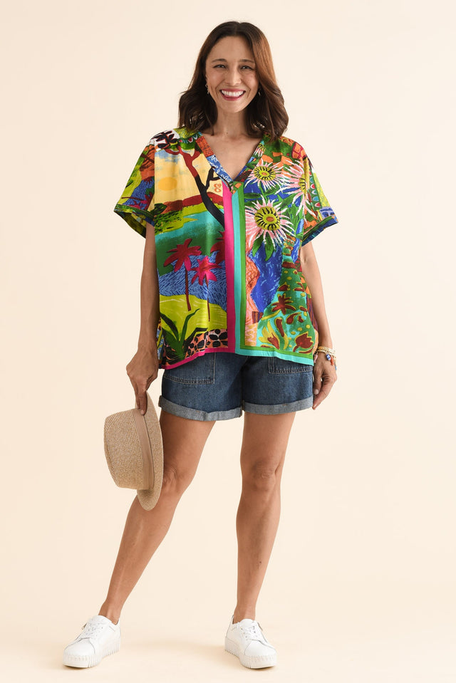Marila Green Meadow Oversized Top,Full Body,Brunette model,alt text|model:Cara