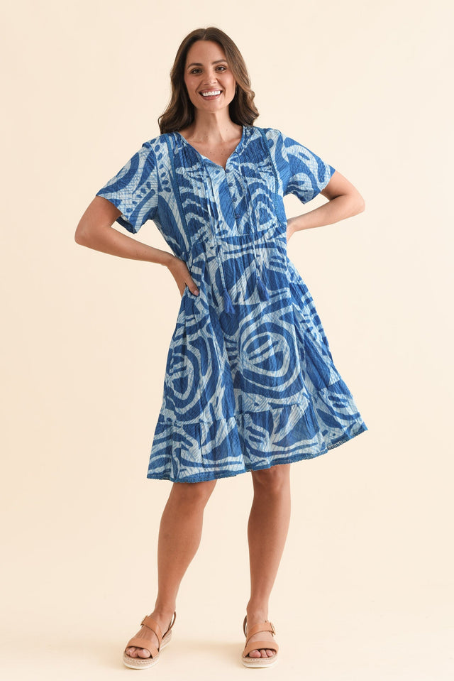 Marisol Cobalt Abstract Crinkle Cotton Dress,Full Body,Brunette model,alt text|model:MJ