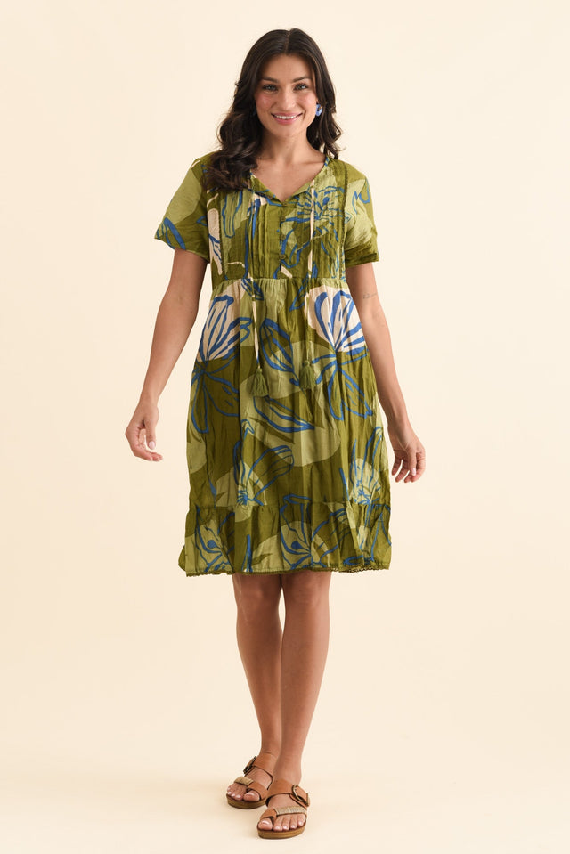 alt text|model:Brontie image 3