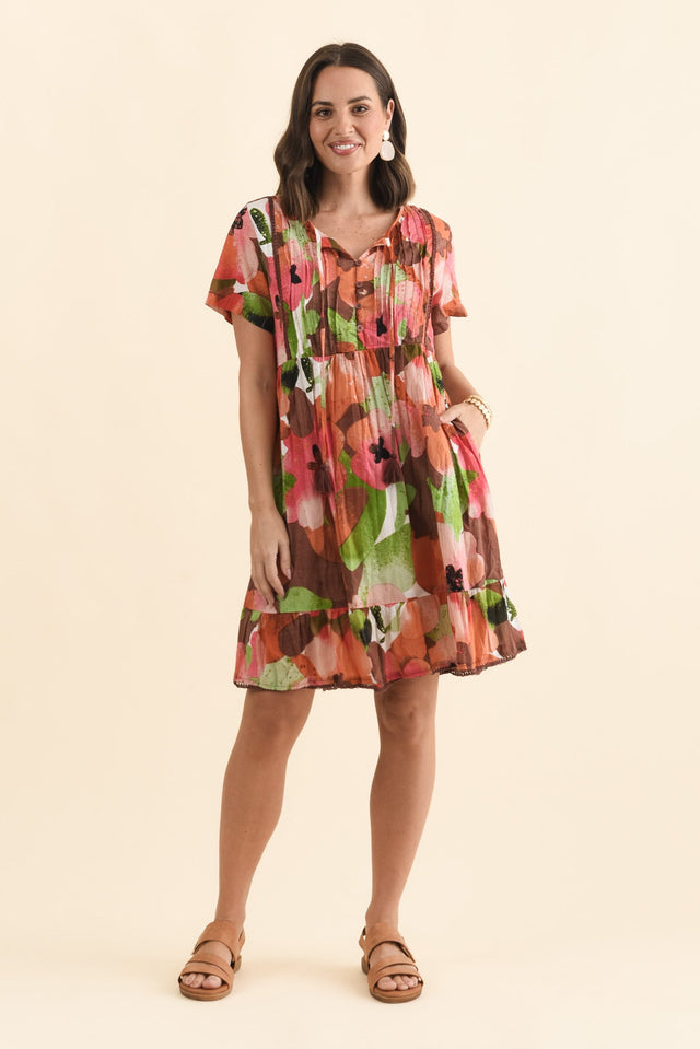 Marisol Pink Floral Crinkle Cotton Dress,Brunette model,alt text|model:MJ image 4
