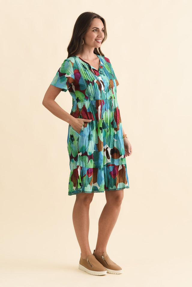 Marisol Teal Flower Crinkle Cotton Dress,Brunette model,alt text|model:MJ image 4