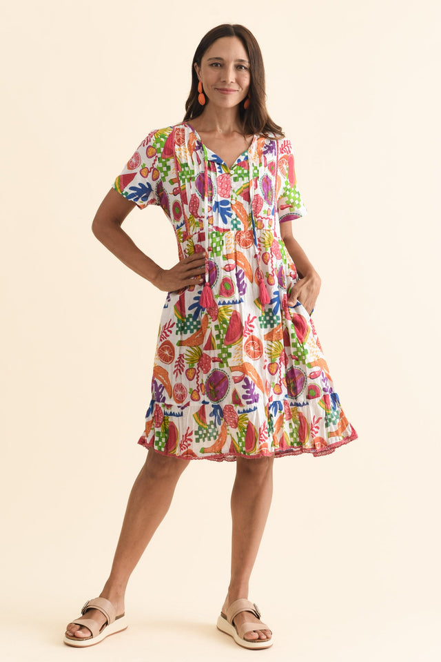 Marisol White Fruity Crinkle Cotton Dress,Brunette model,alt text|model:Cara image 3