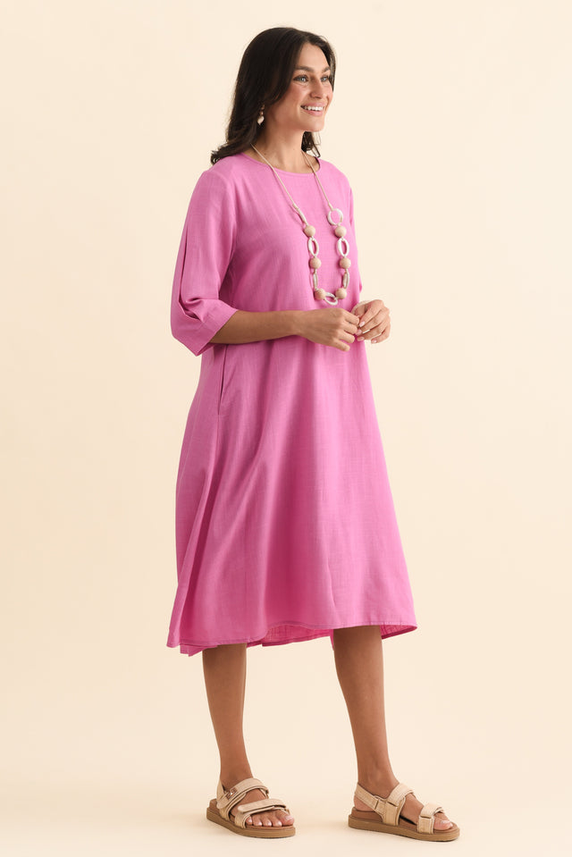 alt text|model:Brontie image 5