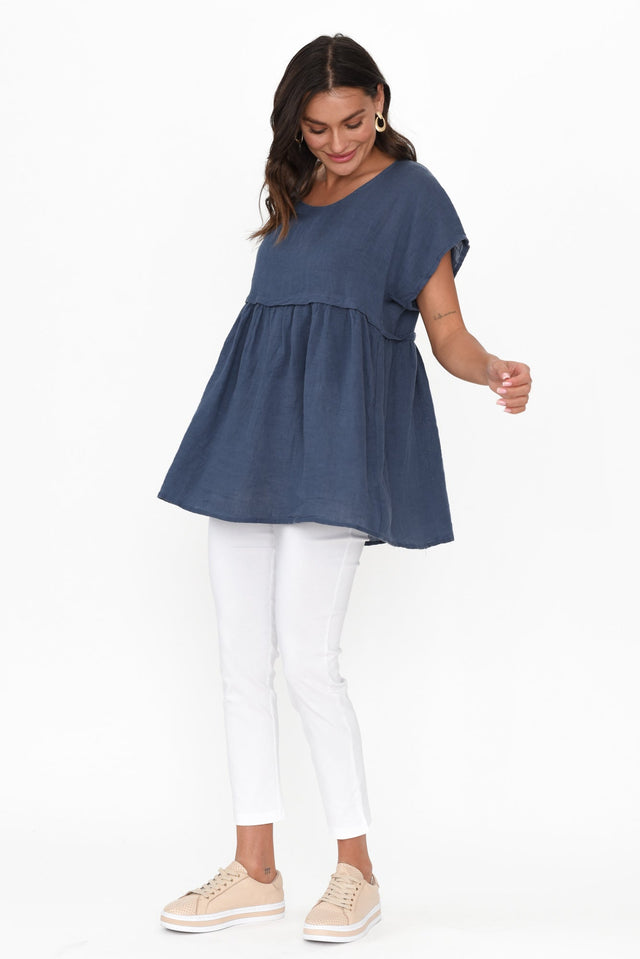 alt text|model:Brontie image 5