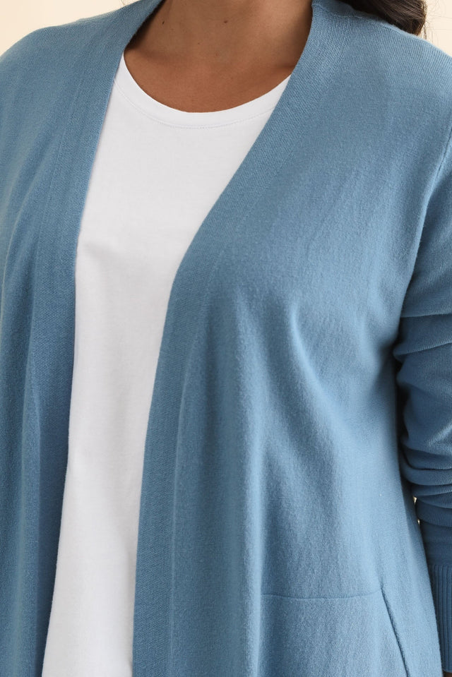 alt text|model:Brontie image 6