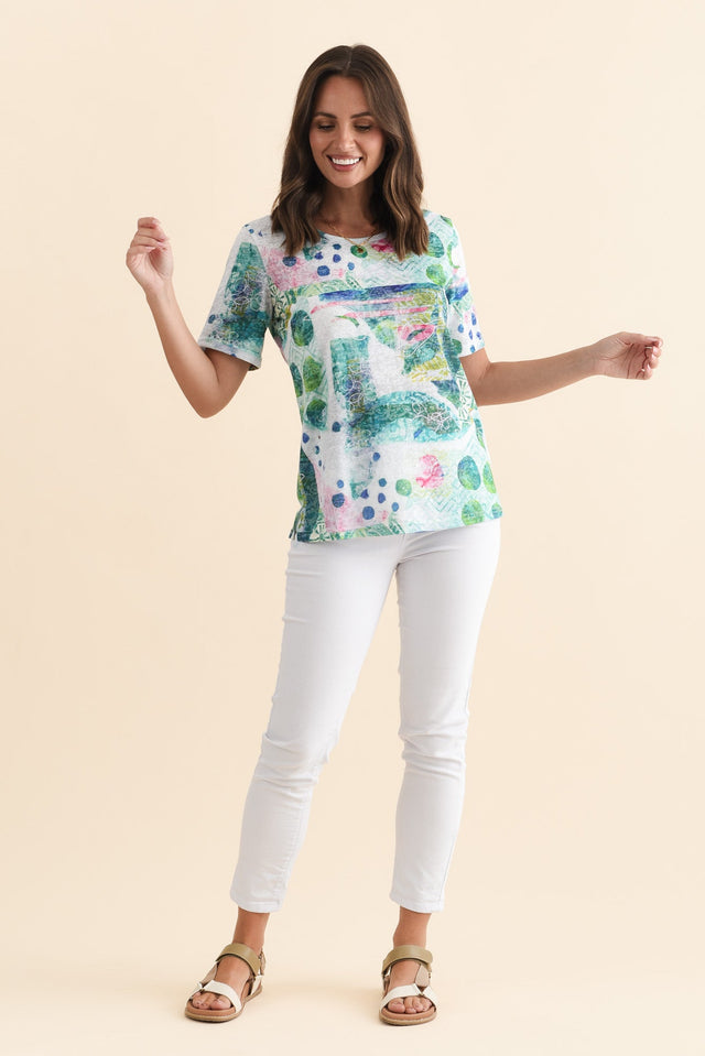 Masie Green Motif Top,Brunette model,alt text|model:MJ image 7