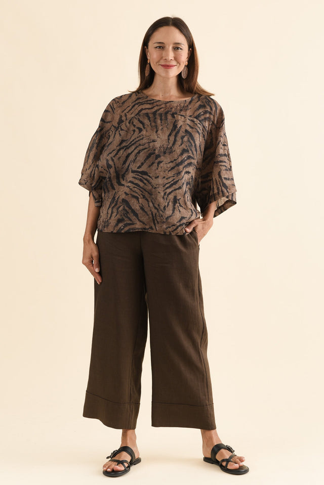 Massimo Brown Tiger Scoop Neck Tee,Full Body,Brunette model,alt text|model:Cara image 6